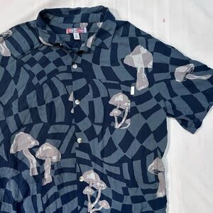 Urban Outfitters shirt button down mushroom print men’s large new, blue, no tag